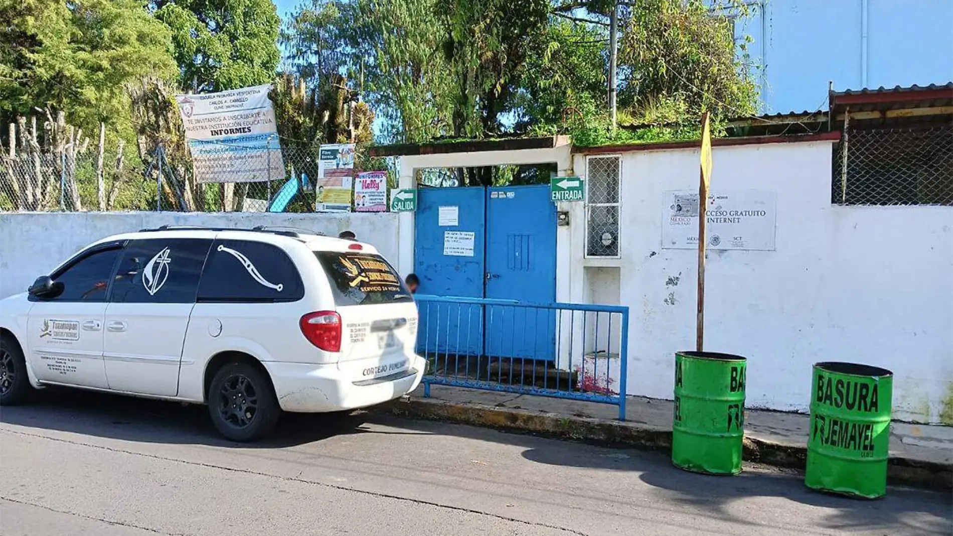 Robo en escuela de Coatepec